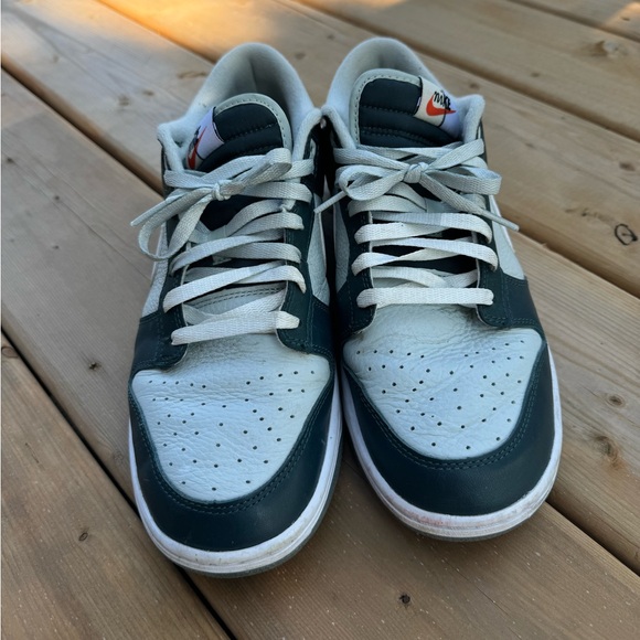 Nike low dunks - Picture 2 of 4